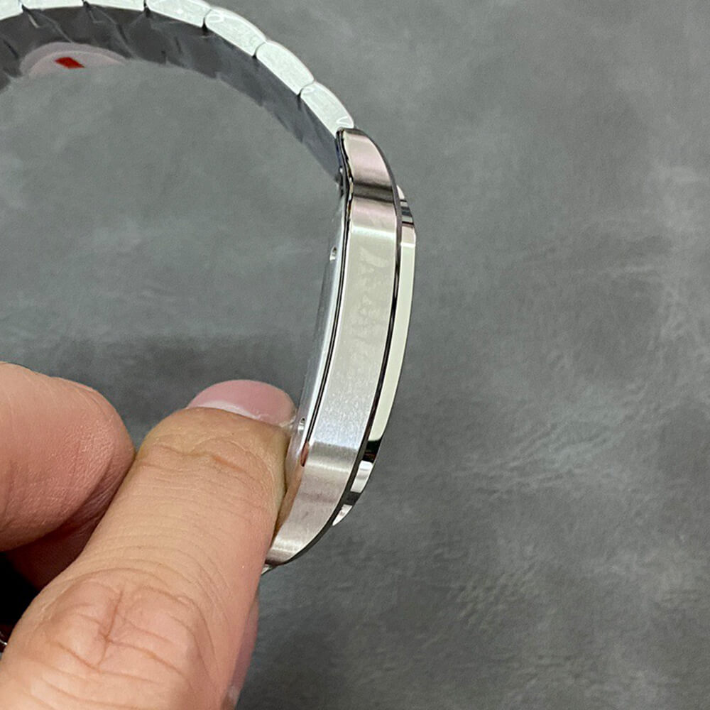 Santos Large de Cartier watch