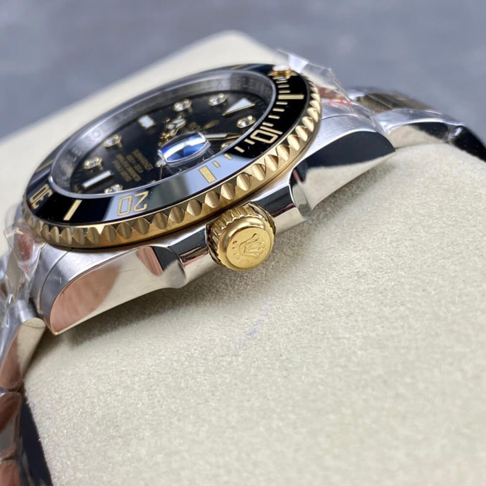 Rolex Submariner Date