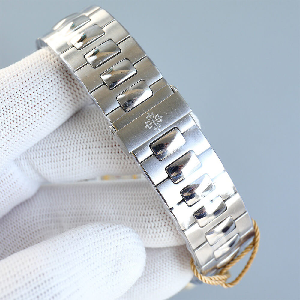 Patek Philippe Nautilus 5711/1A